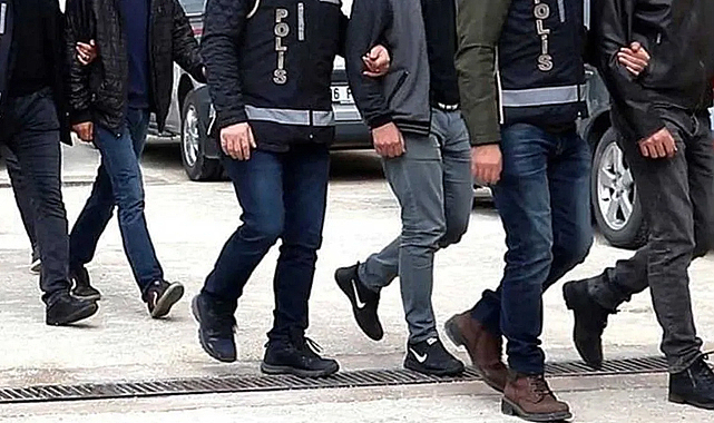 FETÖ operasyonunda 17 doktor gözaltına alındı