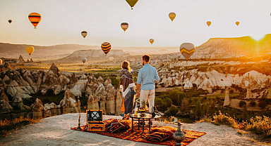 Kapadokya'da balonlar 13 gündür uçmuyor