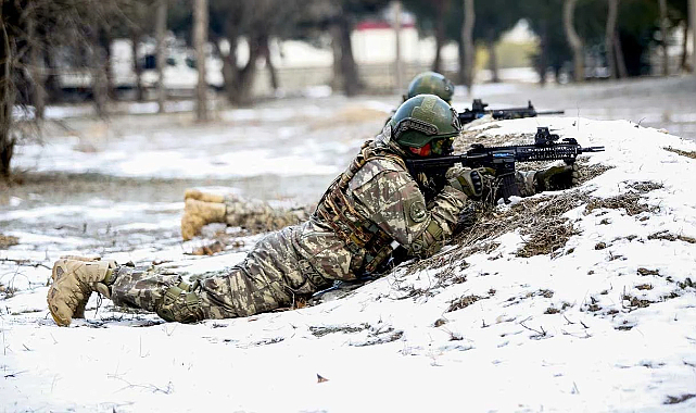 Pençe-Kilit Operasyonu'nda 12 Terörist Etkisiz Hale Getirildi