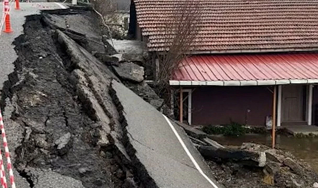 Zonguldak'ta Heyelan: Yol Çöktü!