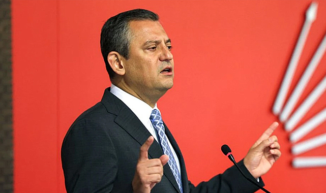 Özgür Özel: Biz Saraçhane'deyiz, milletin emaneti İBB'ye burada sahip çıkacağız