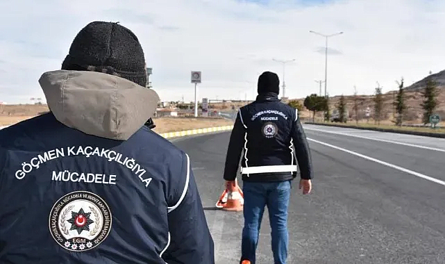 Bakan Yerlikaya: 29 göçmen kaçakçısı ve 723 düzensiz göçmen yakalandı