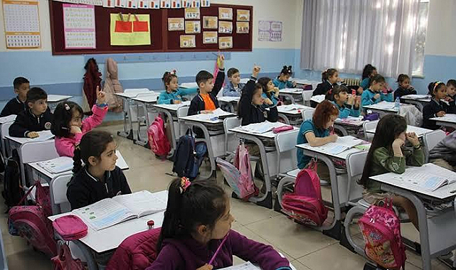 İstanbul'da deprem dolayısıyla okullar 2 gün tatil edildi!