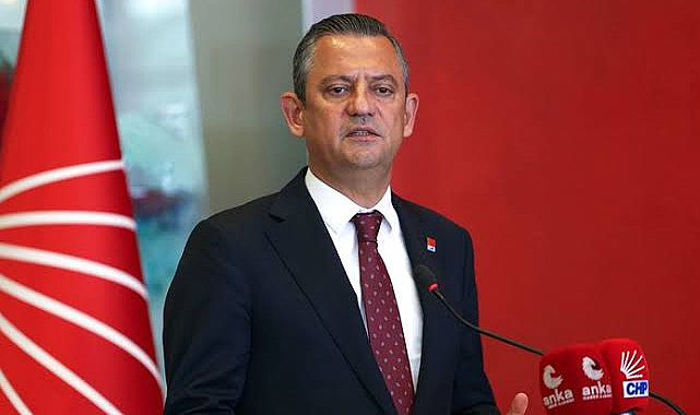 Özgür Özel, CHP Genel Başkanlığı’na yeniden seçildi