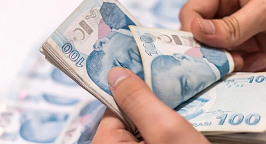 Yaşlı ve engelli aylıkları hesaplara yatırılmaya başlandı