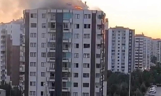 13 Katlı binada korkunç yangın: 3 kişi hayatını kaybetti