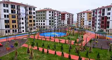 Asrın felaketi sonrasında deprem bölgesinde hayat yeniden inşa ediliyor