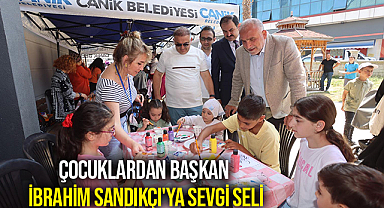 Çocuklardan Başkan İbrahim Sandıkçı'ya Sevgi Seli