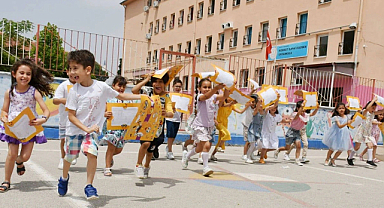 Eğitim yılının son zili çalıyor: 20 milyon öğrenci karne alacak!