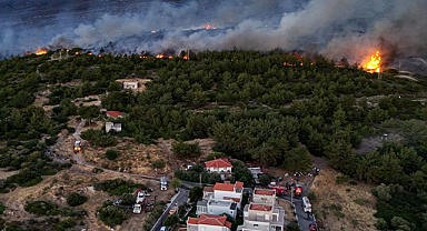 Bakan Yumaklı'dan açıklama: Çeşme yangını kontrol altında