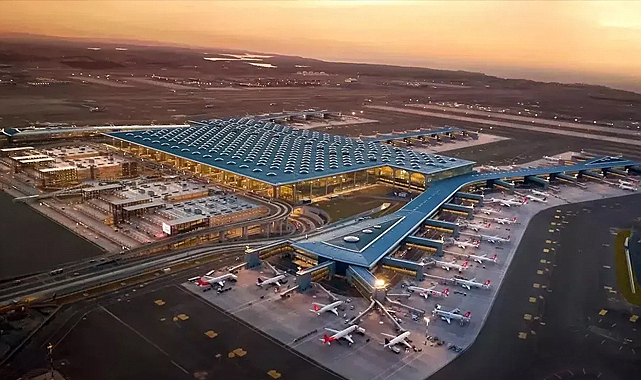 İstanbul ve Antalya Havalimanları Günlük Yolcu Rekoru Kırdı
