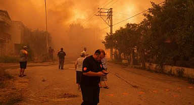 İzmir’in ciğerleri yandı: Ödemiş’te orman yangını üçüncü gününde