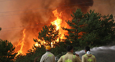 Karabük’te Orman Yangını 2. Gününde: 4 Mahalle ve 1 Köy Tahliye Edildi