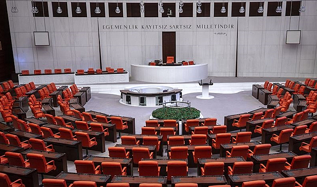 MİT Başkanı Kalın’ın Meclis Turu Devam Ediyor: İYİ Parti ve Yeni Yol Partisi ile Görüşecek