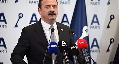 Yavuz Ağıralioğlu: Biz ruhları üniformalı bir milletiz