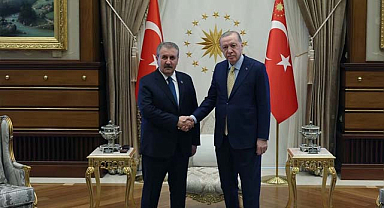 Cumhurbaşkanı Erdoğan, BBP Lideri Destici’yi Külliye’de Ağırladı