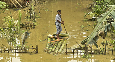 Hindistan’da Heyelan Faciası: 4 Ölü, 50’den Fazla Kayıp