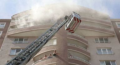Kayseri’de 14 Katlı Binada Yangın