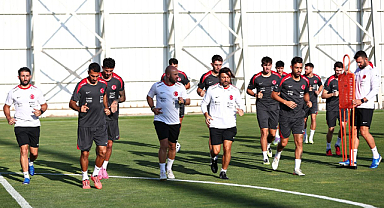 Ay-Yıldızlılar, İspanya Karşılaşmasının Hazırlıklarına Başladı