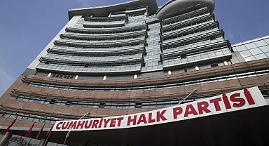 CHP'nin 22. Olağanüstü Kurultayı başladı: Divan Başkanlığına Murat Emir seçildi