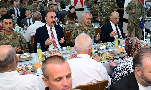 Isparta Valisi Erin, Gazilerle Komando Tugayı’nda bir araya geldi