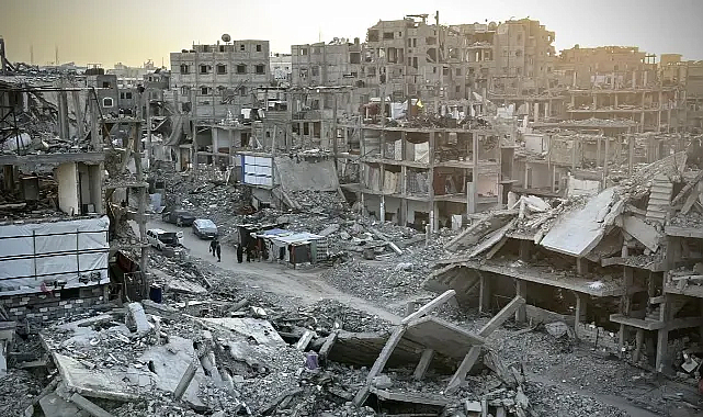 İsrail Gazze’ye geniş çaplı saldırı başlattı