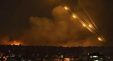 İsrail ordusu Gazze’ye gece boyu 50 hava saldırısı düzenledi