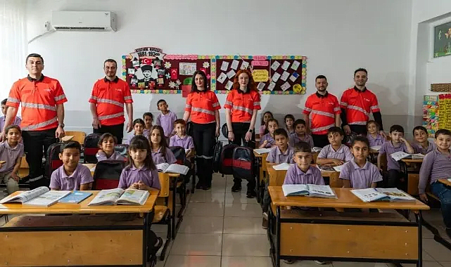 Kullanım süresi dolan uçak koltukları okul çantasına dönüştü