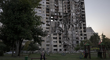 Ukrayna’da Rus hava saldırısı: 3 ölü, 26 yaralı