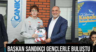 Başkan Sandıkçı Gençlerle Buluştu