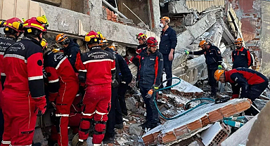 Gebze’de çöken binada ölü sayısı 4’e yükseldi