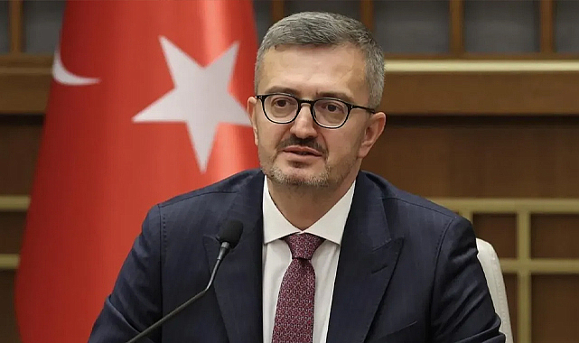 İletişim Başkanı Duran: “Dualarımız, enkaz altında kalan vatandaşlarımızla birlikte”