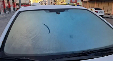 Kars'ta araç camları buz tuttu, sıcaklık -7 dereceye düştü