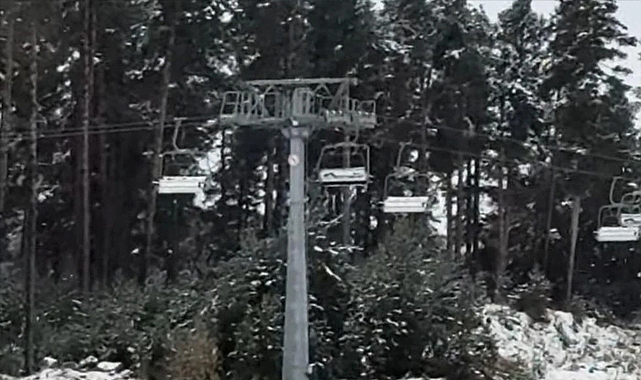 Sarıkamış'a mevsimin ilk karı düştü: Beyaz gelinliğini giydi