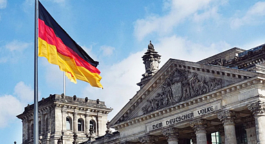 Almanya halkının çoğunluğu İsrail’in Gazze’deki eylemlerini savaş suçu olarak görüyor