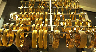 Altın güne düşüşle başladı: Gram 5 bin 581 lira