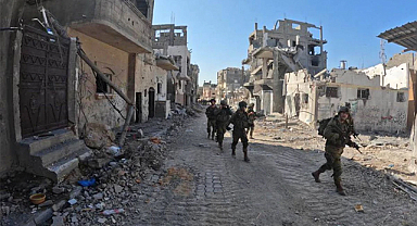 İsrail ordusu, Batı Şeria’da Filistinli ailenin evini yıktı