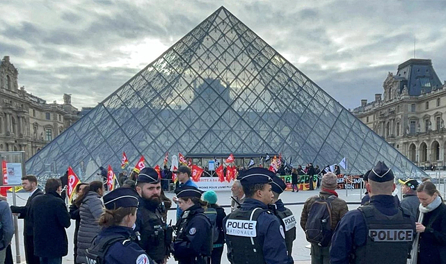Louvre soygununda 4 yeni gözaltı: 88 milyon euro değerinde mücevherler kayıp