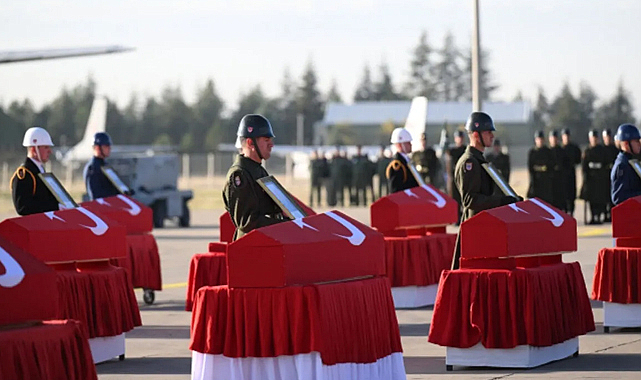 Türkiye şehitlerini uğurluyor: 20 kahraman asker için tören