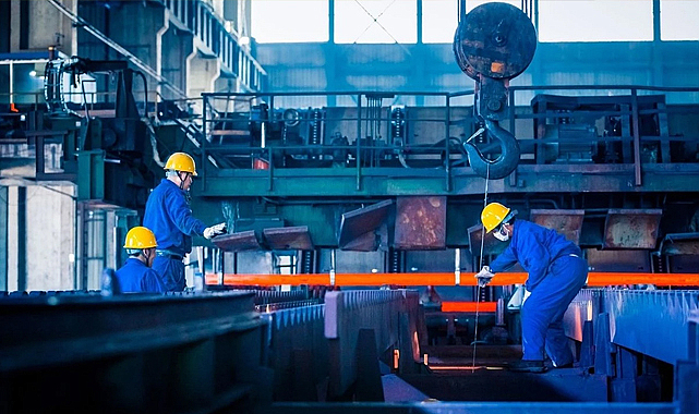 Sanayide çalışan kişi başına üretim endeksi üçüncü çeyrekte arttı