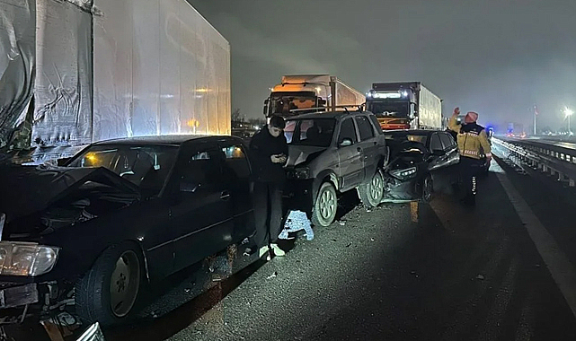 Anadolu Otoyolu’nda 16 araçlı zincirleme kaza: 6 yaralı