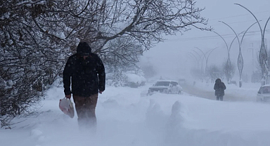 Doğu Anadolu’da kar yağışı ve dondurucu soğuk yaşamı zorlaştırıyor