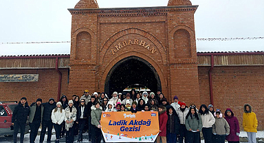 Petek Gençle Gençler Akdağ’ı Keşfe Doydu