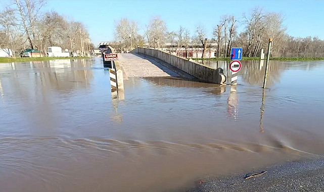 Tunca Nehri Taştı, Tarihi Kırkpınar Alanı Sular Altında Kaldı