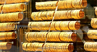 Altın piyasasında düşüş eğilimi sürüyor