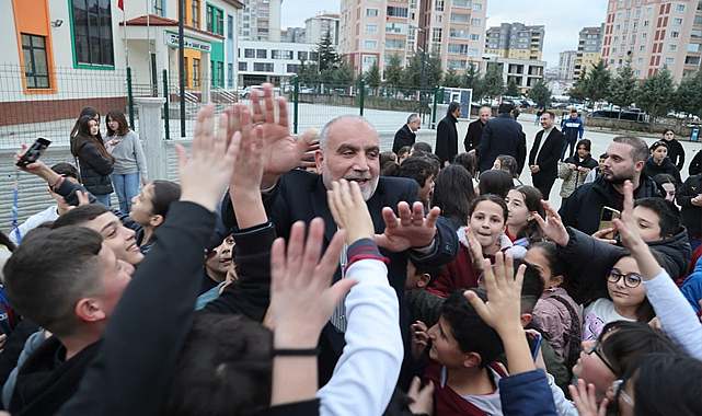Başkan Sandıkçı'ya Sevgi Seli: Öğrencilerin İftar Sevincine Ortak Oldu
