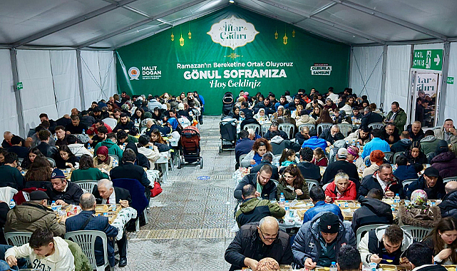 Büyükşehir Belediyesi Binlerce Kişiyi İftar Sofralarında Buluşturuyor