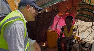 Dr. Dinçel Somali'de insani yardım çalışmalarına katıldı