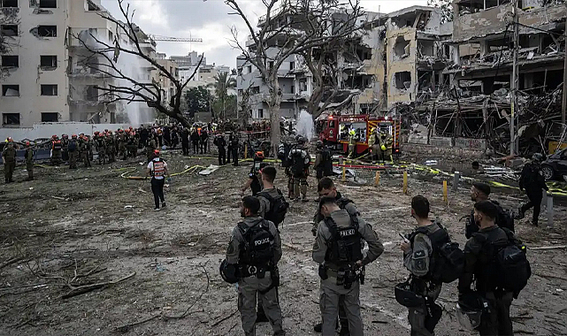 İran’dan Tel Aviv’e füze saldırısı: 6 İsrailli yaralandı