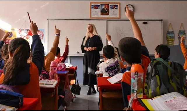 MEB’den sözleşmeli öğretmenler için ek atama
